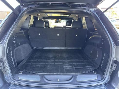 Used 2015 Jeep Grand Cherokee Summit image 9