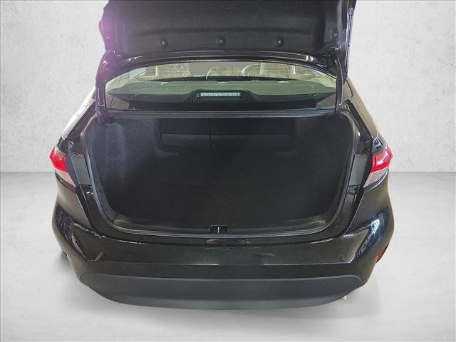 Used 2025 Toyota Corolla LE FWD image 6