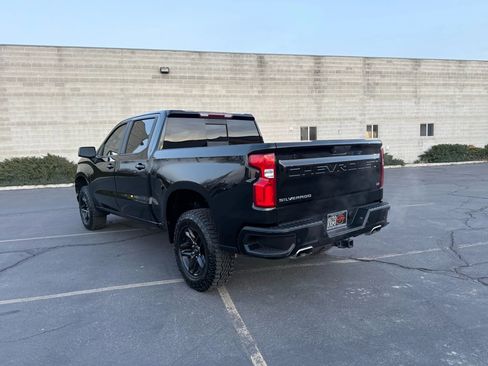 Used 2021 Chevrolet Silverado 1500 LT Trail Boss w/ Convenience Package II image 7