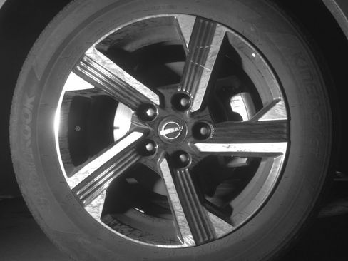 Used 2025 Nissan Sentra SV FWD image 16