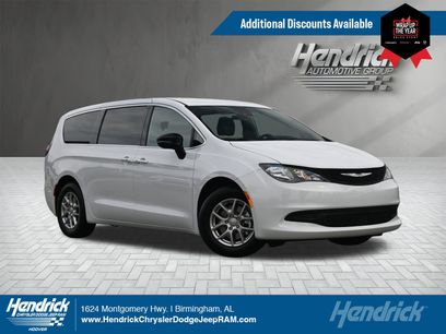 New 2026 Chrysler Voyager LX