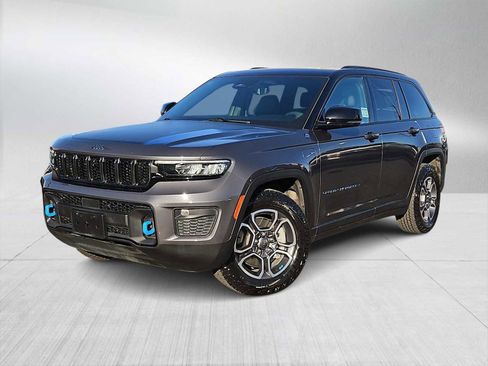 Used 2022 Jeep Grand Cherokee Trailhawk w/ Luxury Tech Group III image 1