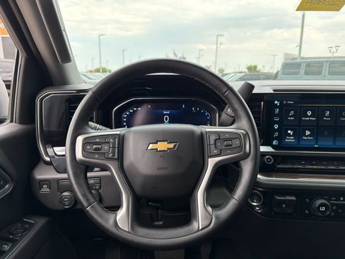 Used 2025 Chevrolet Silverado 1500 LT RWD image 20