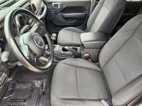Used 2021 Jeep Gladiator Sport AWD/4WD image 4