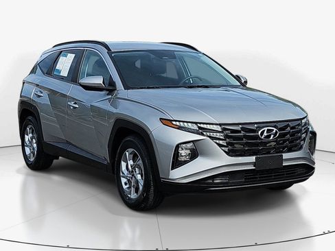 Used 2024 Hyundai Tucson SEL FWD image 2
