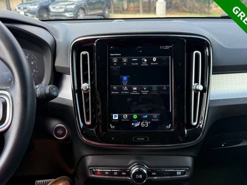Used 2019 Volvo XC40 T5 Momentum AWD/4WD image 23