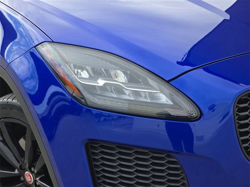 Used 2019 Jaguar E-PACE SE image 35