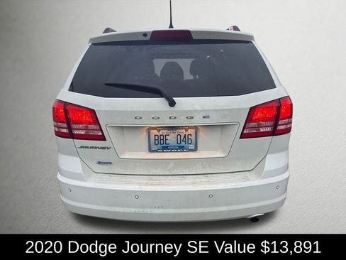 Used 2020 Dodge Journey SE w/ SE Popular Equipment Group image 4
