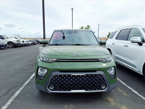 Used 2021 Kia Soul EX image 2