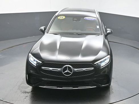 Used 2025 Mercedes-Benz GLC 300 image 44