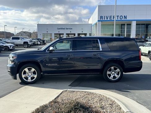 Certified 2020 Chevrolet Suburban Premier w/ Premier 6.2L Value Package image 25