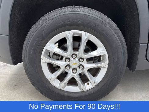 Used 2018 Chevrolet Traverse LT image 42