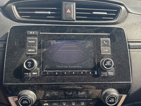 Used 2017 Honda CR-V LX image 12
