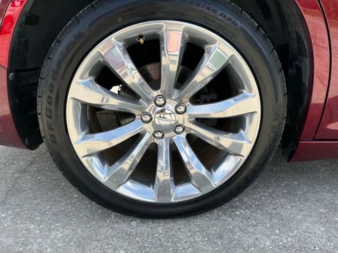 Used 2017 Chrysler 300 Limited image 10