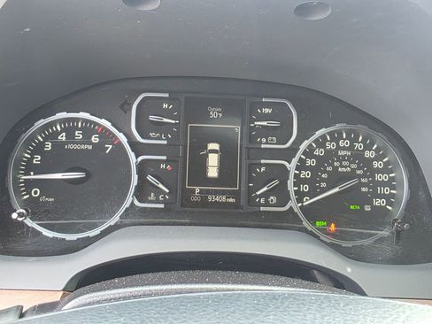 Used 2018 Toyota Tundra Limited image 16