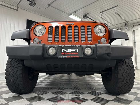 Used 2014 Jeep Wrangler Unlimited Sport w/ Connectivity Group AWD/4WD image 14