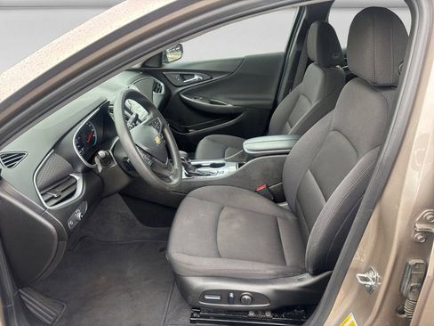 Used 2023 Chevrolet Malibu LT image 10