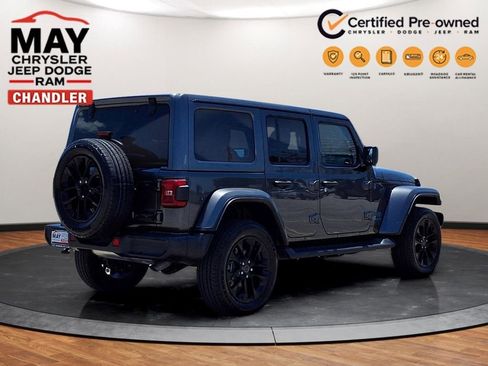 Used 2025 Jeep Wrangler Unlimited Sahara AWD/4WD image 19