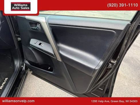 Used 2015 Toyota RAV4 Limited w/ Technology Package AWD/4WD image 15