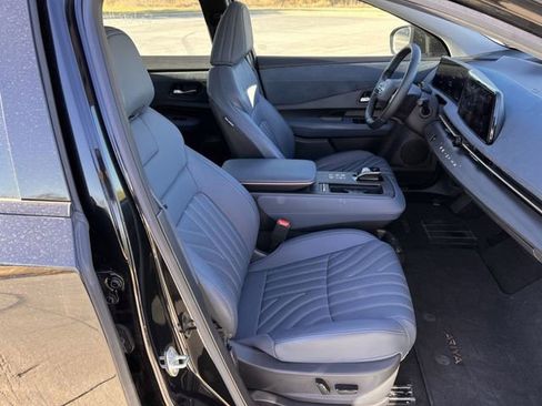 Used 2023 Nissan Ariya Platinum+ image 24