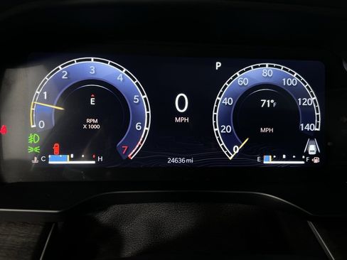 Used 2023 Jeep Grand Cherokee L Limited w/ Luxury Tech Group II image 18