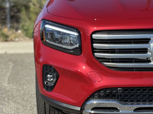 New 2026 Mercedes-Benz GLB 250 image 7