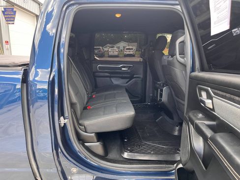 Used 2019 RAM 1500 Big Horn AWD/4WD image 14