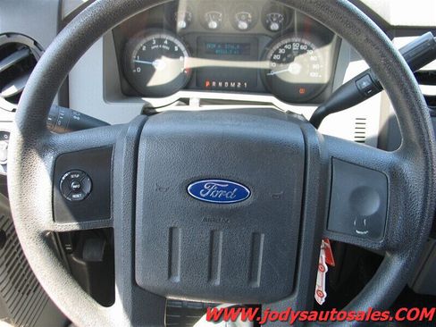 Used 2013 Ford F250 XL RWD image 12