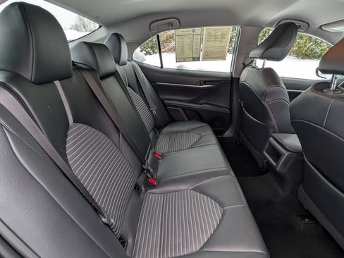 Used 2021 Toyota Camry SE image 26