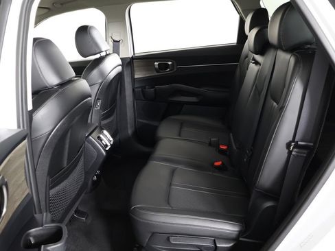 Used 2023 Kia Sorento S AWD/4WD image 34