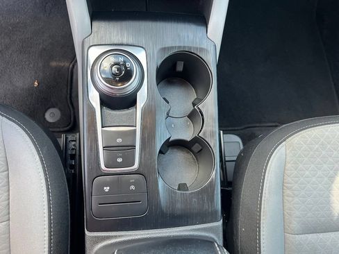 Used 2025 Ford Escape Active AWD/4WD image 31