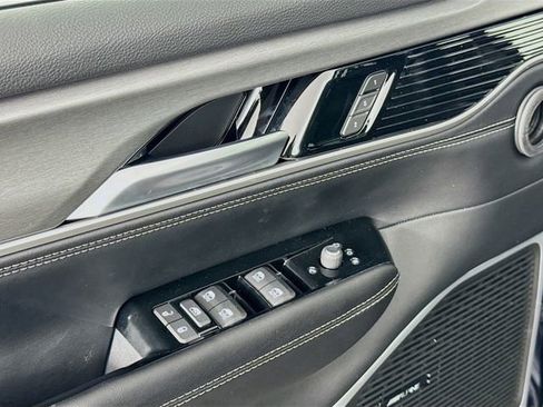 New 2025 Jeep Wagoneer L Series II image 21