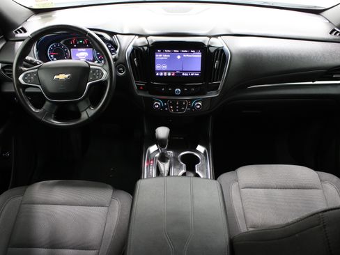 Used 2022 Chevrolet Traverse LT FWD image 31