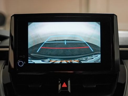 Used 2025 Toyota Corolla SE image 20