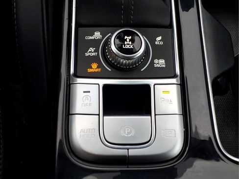 Used 2024 Kia Telluride SX Prestige X-Pro AWD/4WD image 24