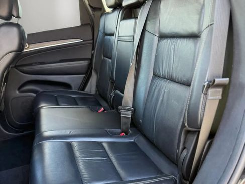 Used 2015 Jeep Grand Cherokee Limited AWD/4WD image 9