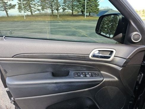 Used 2020 Jeep Grand Cherokee Altitude image 20