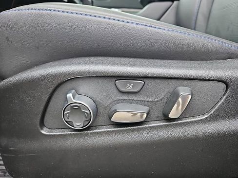 New 2025 Cadillac XT4 Sport w/ LPO, Onyx Lite Package image 25