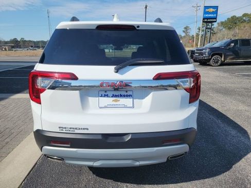 Used 2023 GMC Acadia SLT w/ Technology Package image 8