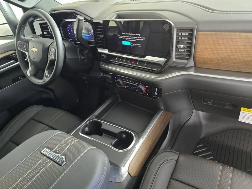 New 2026 Chevrolet Silverado 2500 High Country w/ High Country Premium Package AWD/4WD image 11