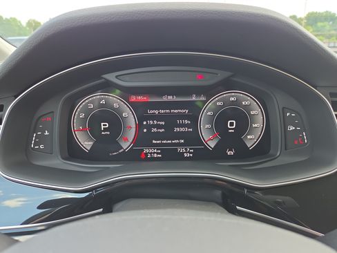 Used 2023 Audi Q7 2.0T Premium Plus AWD/4WD image 12