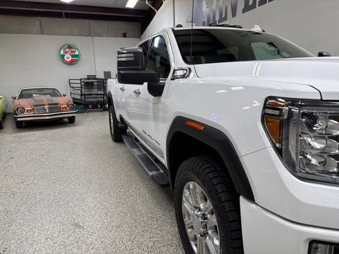 Used 2020 GMC Sierra 3500 Denali w/ Denali Ultimate Package image 55