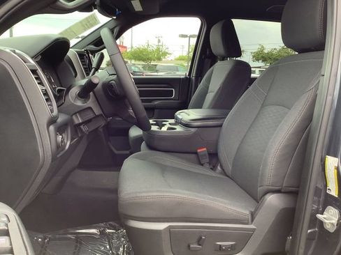 Used 2026 RAM 2500 Big Horn AWD/4WD image 8
