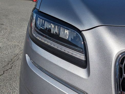 Used 2023 Lincoln Nautilus Reserve w/ Equipment Group 201A image 11