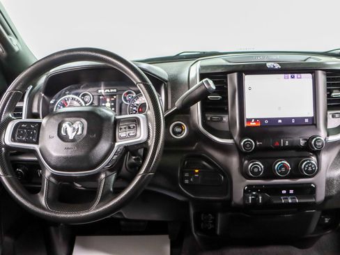 Used 2022 RAM 2500 Big Horn w/ Cold Weather Group AWD/4WD image 17