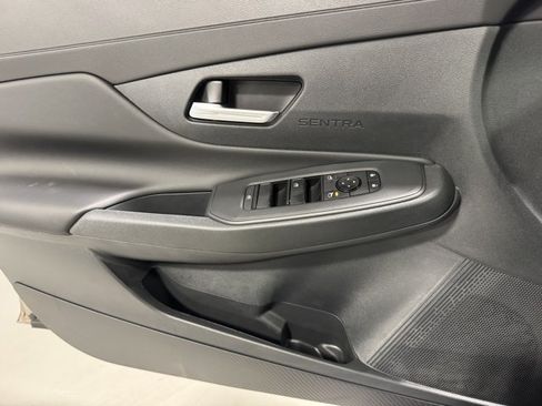 New 2026 Nissan Sentra SV w/ SV Convenience Package FWD image 9
