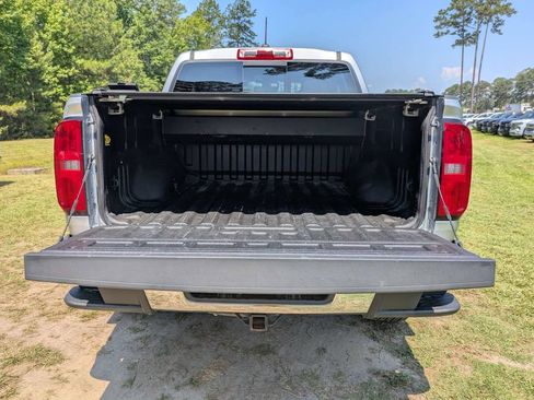 Used 2018 Chevrolet Colorado LT w/ Luxury Package, Chrome AWD/4WD image 13