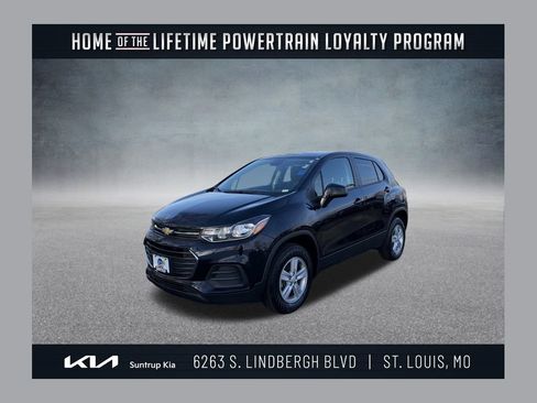 Used 2022 Chevrolet Trax LS w/ Tint and Cruise Package image 1