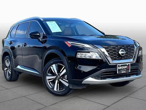 Certified 2023 Nissan Rogue Platinum w/ Platinum Premium Package FWD image 3