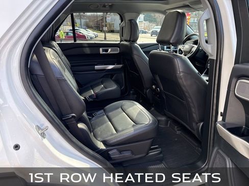 Used 2022 Ford Explorer Limited w/ Equipment Group 301A AWD/4WD image 29